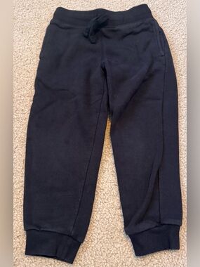 The Children's Place Black Kids Jogger Sweatpants size 5/6